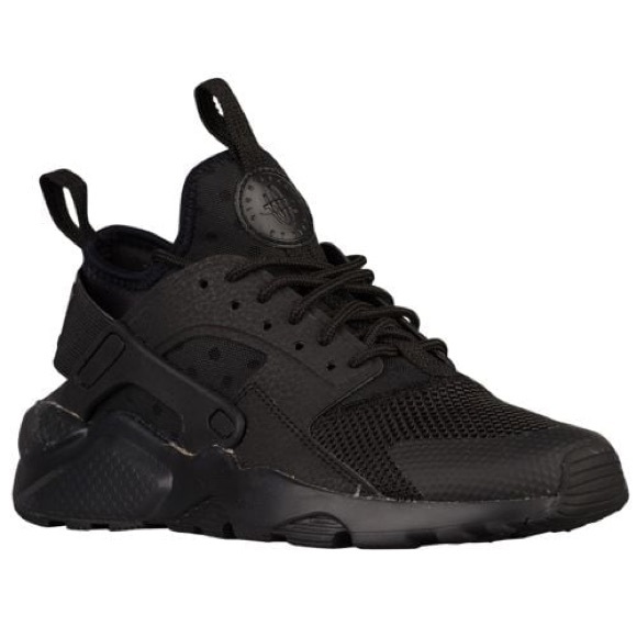 black huaraches 6.5